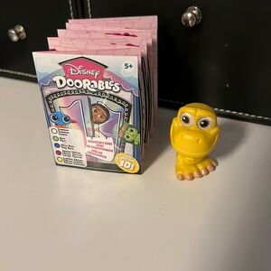 Disney doorables series 10 Nash